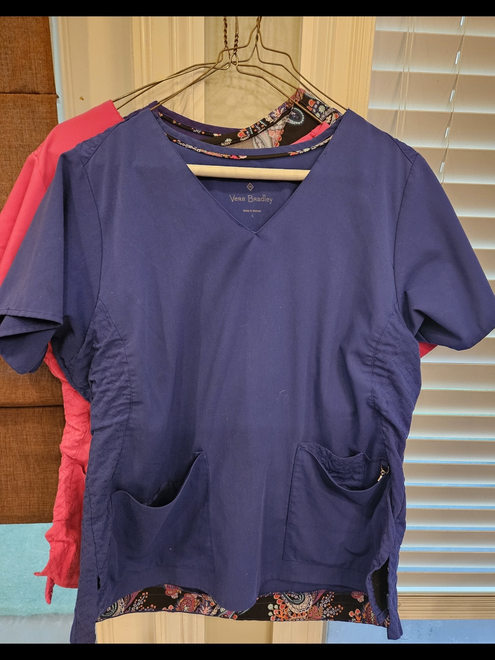 Nurses 4 Piece Bundle Vera Bradley Women's V-Neck Scrub Tops Large Attn Nurses